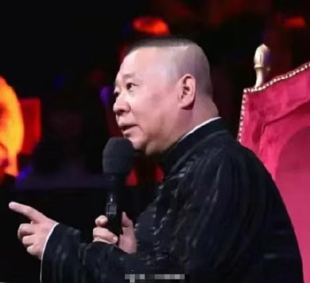 郭德綱最新綜藝2024,郭德綱最新綜藝2024，變化中的學(xué)習(xí)之旅，自信與成就感的源泉